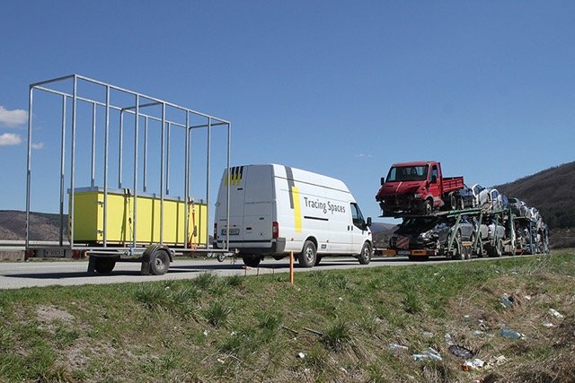 The mobile laboratory of STOP AND GO project lining up at the Serbian-Bulgarian border on Pan-European Corridor X