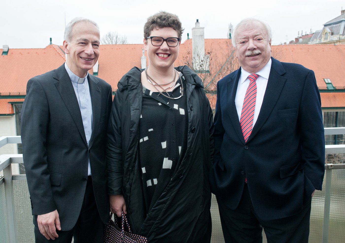 11.02.2015


 Das erste Hotel Österreichs, das von und mit Flüchtlingen betrieben 
wird, empfängt in diesen Tagen seine ersten Gäste. Caritas Präsident 
Landau, Bürgermeister Häupl und Akademie Vizerektorin Braidt machten den
 Auftakt.