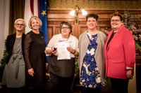 vrnl: Klaudia Frieben (Vorsitzende ÖFR), Andrea B. Braidt, Eva Blimlinger, Christa Kirchmair und Maria Rösslhummer (beides stlv. Vorsitzende Frauenring), Credit: Christopher Glanzl [br] [br]