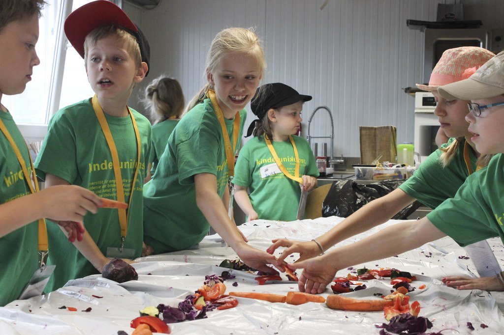 Nähere Informationen und Anmeldung unter
 
  http://www.kinderunikunst.at
 
 
  
  Anmeldestart am Dienstag, 25. Mai ab 10:00h