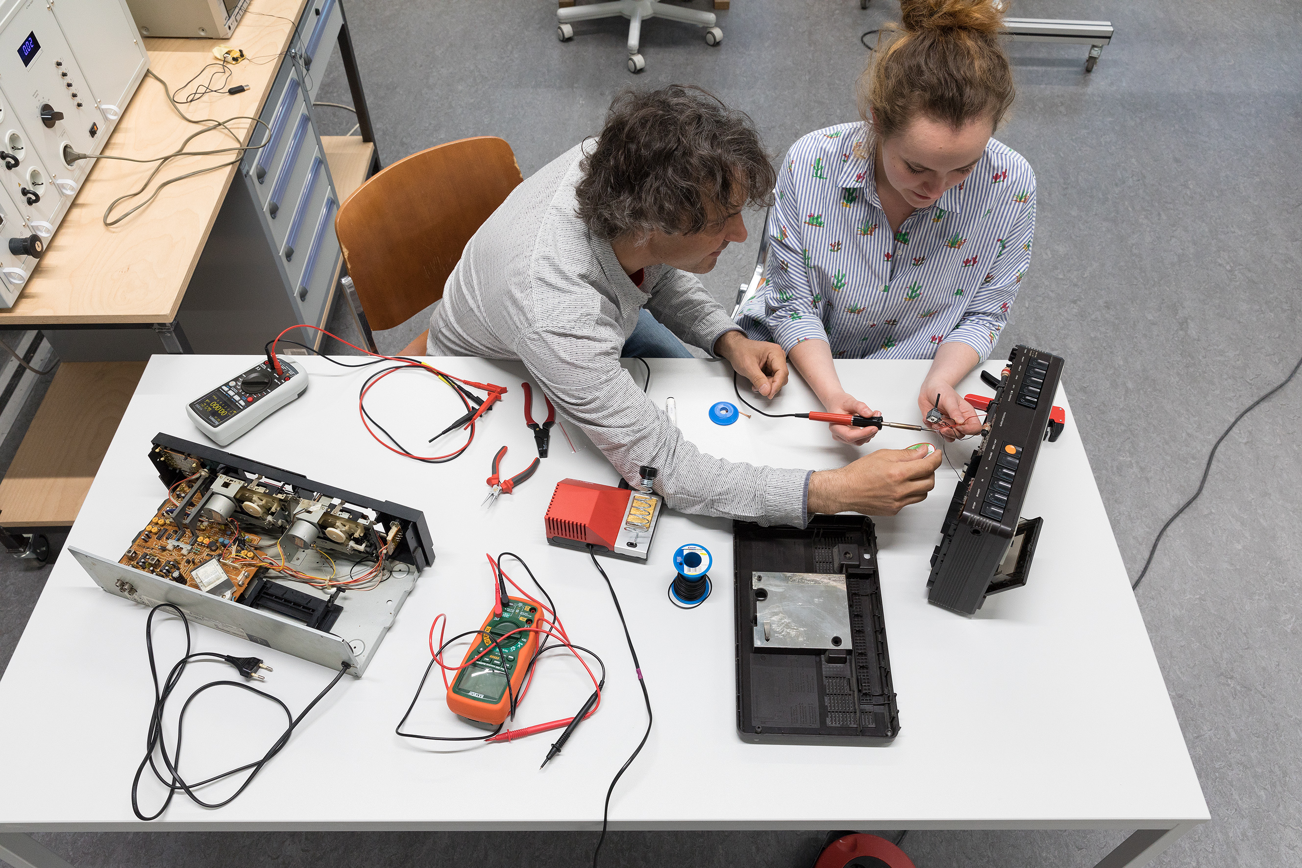 Examination of Audio Equipment, photo © Lisa Rastl