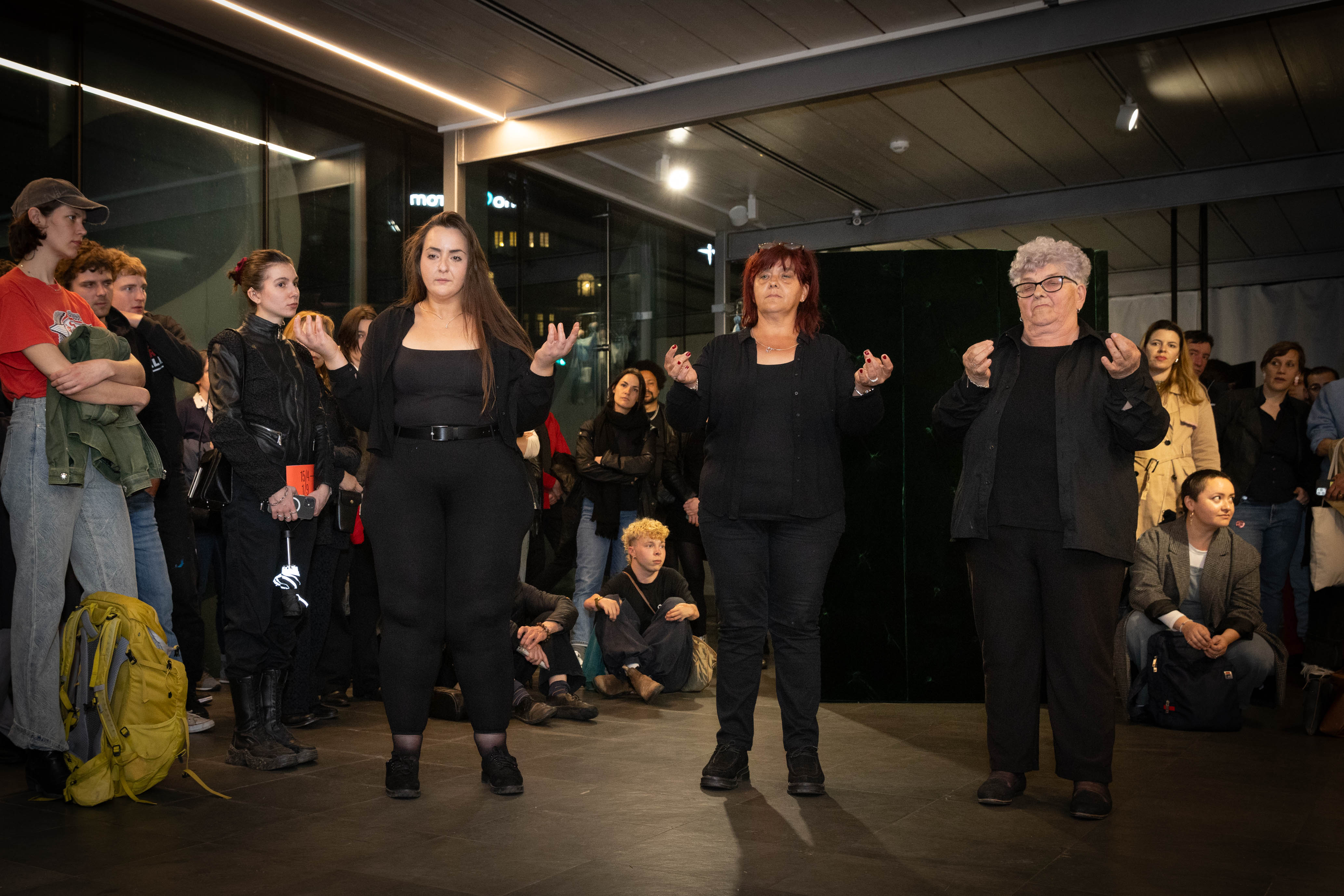 Željka Aleksić: Performance at the opening of "Come as you are. Preis der Kunsthalle Wien", Kunsthalle Wien, 2024_photo: eSeL.at - Lorenz Seidler